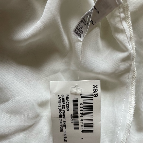 Brand new tags attached American Apparel chiffon waist skirt - Picture 4 of 4